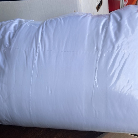 Comforter Swift Home down alternative Queen NEW - Picture 4 of 6